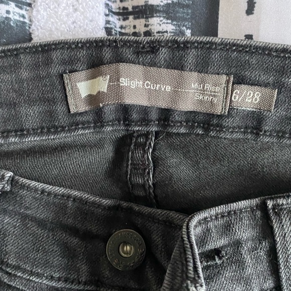 Levi skinny Jeans - Picture 3 of 3